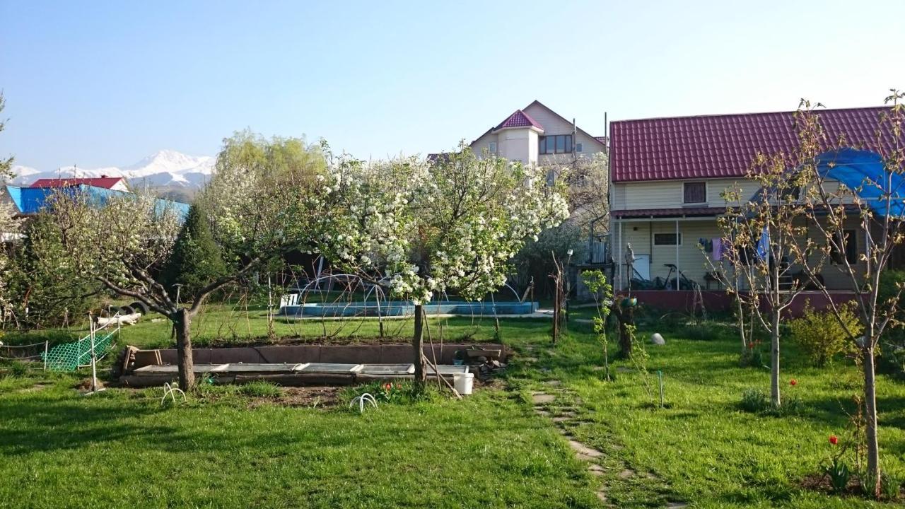 Bed and Breakfast Garden House Almaty Exteriér fotografie